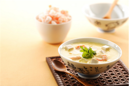 宝宝出水痘可以吃豆腐吗？