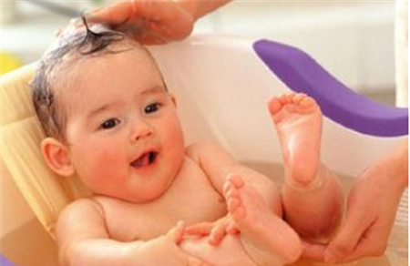 宝宝出水痘可以洗头发吗？