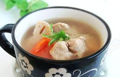 番茄莲藕排骨汤