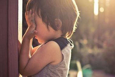 暴力对儿童的影响   这种暴力比打孩子更容易毁掉孩子