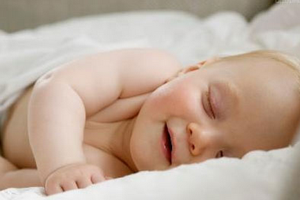 夏天宝宝睡觉穿什么