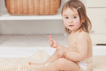 夏天宝宝睡隔尿垫好吗