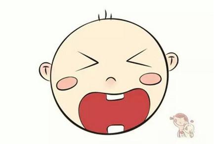 北鼻哭了，是饿还是不爽这么判断