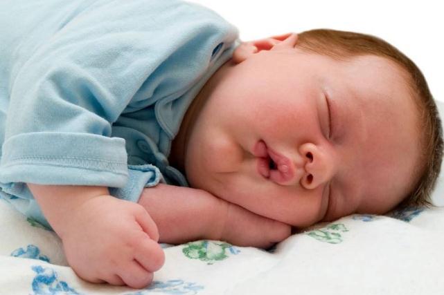 婴儿打疫苗后出现发烧正常吗？学会护理方法别惊慌！