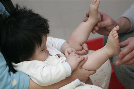 把尿对宝宝到底好不好