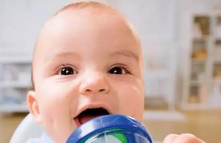 如果不“百度一下”，还能怎么解决宝宝不爱喝水的烦恼？