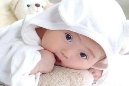 挑战世界级难题——帮助孩子戒掉吃手瘾