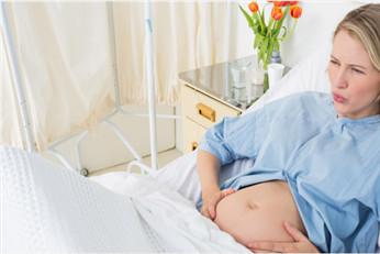 催产素比自然发作痛吗