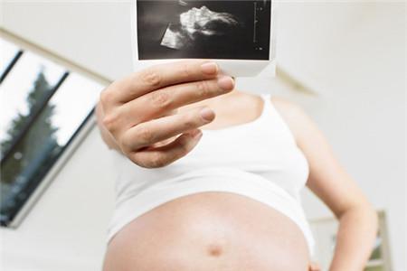 胎儿窘迫能顺产吗