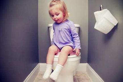 让宝宝学会自己上厕所，竟然可以这么简单！