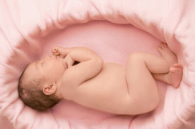 足月小样儿生长缓慢应该怎样喂养