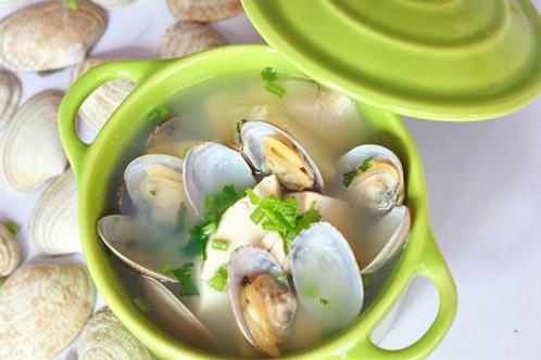 蛤蜊豆腐汤