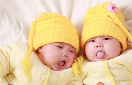 怀双胞胎容易流产吗