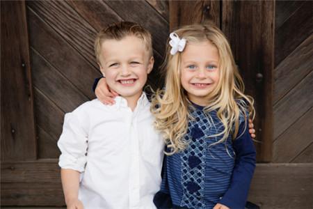 双胞胎为什么长得不一样