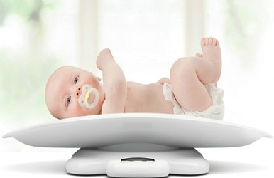 1岁半宝宝身高体重标准是多少