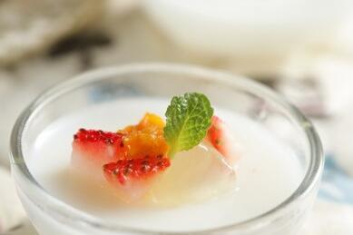 夏季到，宝宝的水果大餐做起来！