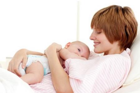 多少人夏天坐月子捂出病！生产前跟婆婆妈妈谈谈