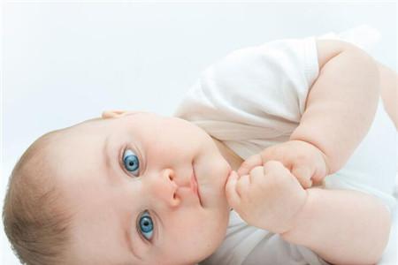 新生儿鼻塞能自愈吗