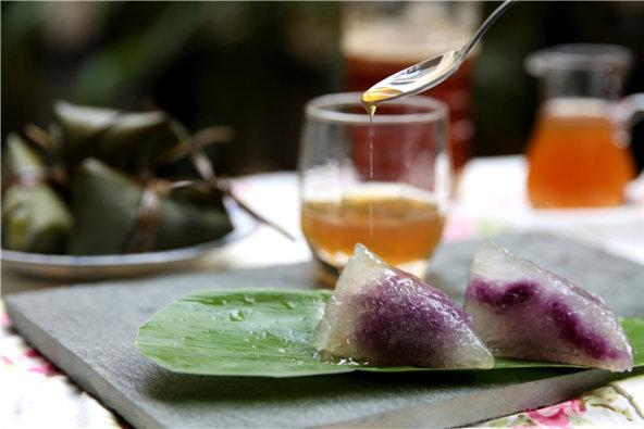 舌尖上的端午 来份不一样的水晶粽