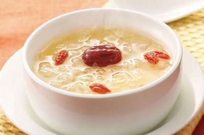 银耳的功效与禁忌