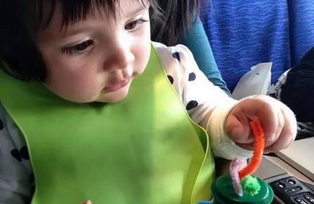 极限挑战！一个妈两个娃十小时飞行的不死攻略