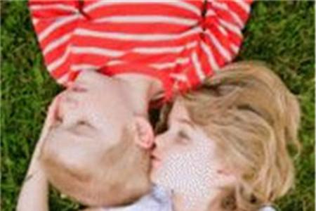 为何生了老二，我开始看不惯老大？