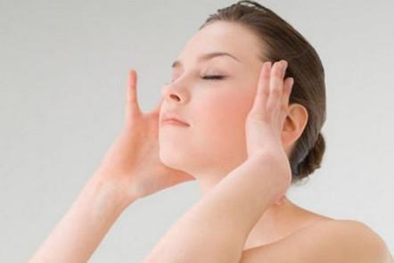 耳朵后面疼是怎么回事