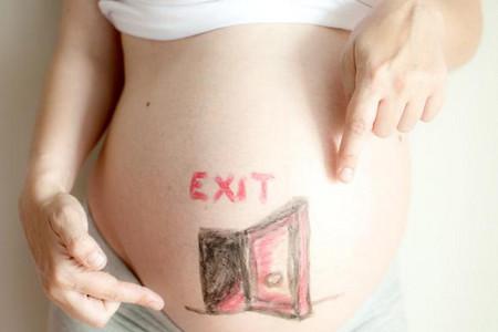 见红了肚子不痛怎么办