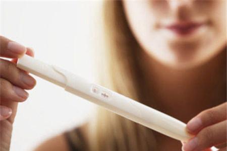 验孕棒一深一浅