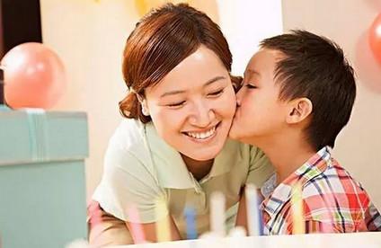 8岁孩子不想去上学，聪明妈妈只说了三句话，超管用！