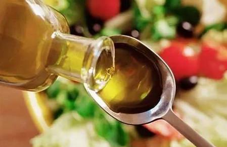 大豆油、橄榄油、山茶油、亚麻籽油，哪个才是孕妈的真爱？