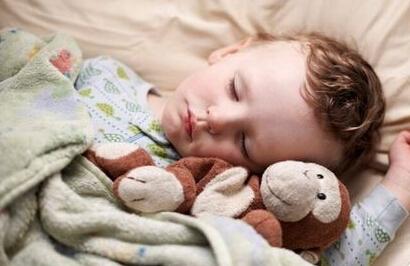 培养孩子独睡的好处
