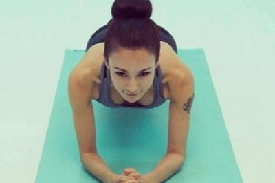 平板支撑多久算合格