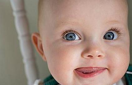 夏季宝宝易长痱子，绿色去痱止痒跟我做