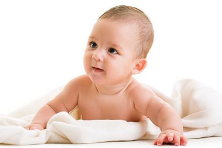 宝贝脊柱是弯的吗？