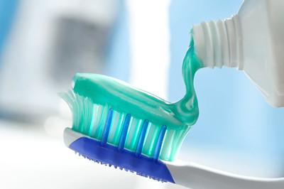 牙膏自制延时药