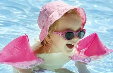 父母须知 夏季宝宝游泳的8大准则