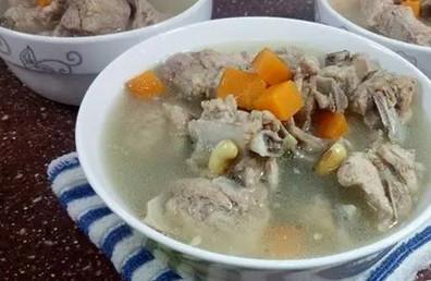 胡萝卜黄豆排骨汤-补钙，补脑，助长高