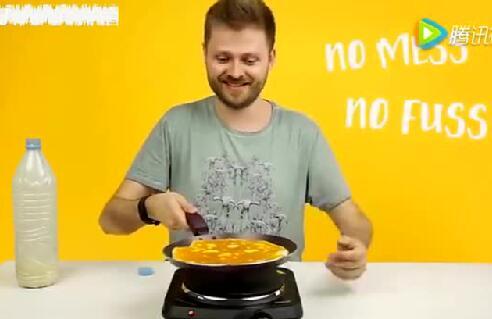 早餐鸡蛋饼一个塑料瓶就搞定，爸爸也可以！