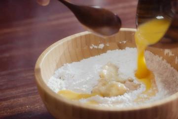 快扔掉致命的硅胶塑料磨牙棒！这道坚果磨牙棒安全好吃还健脑