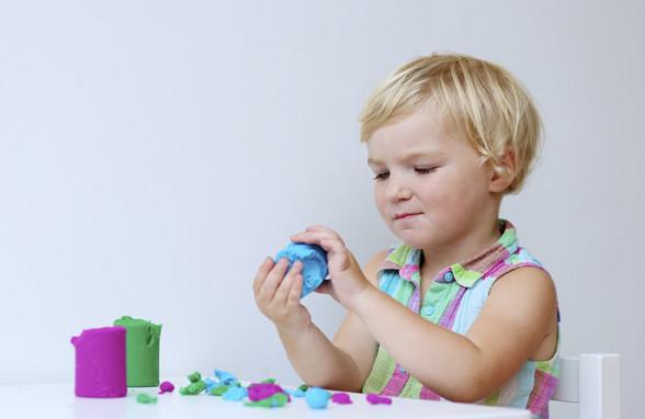 警惕：这样做会伤害孩子的想象力和创造力！