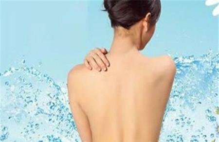 背上长痘痘的原因