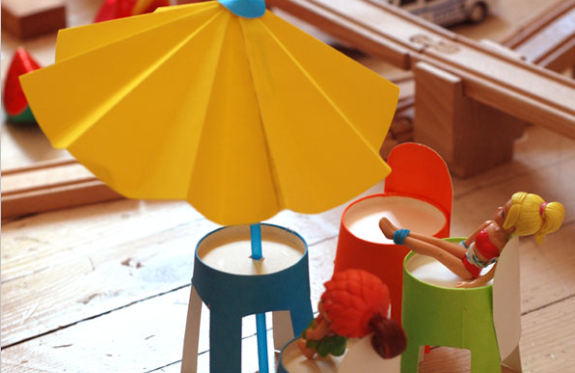 手工制作夏日娃娃的遮阳伞