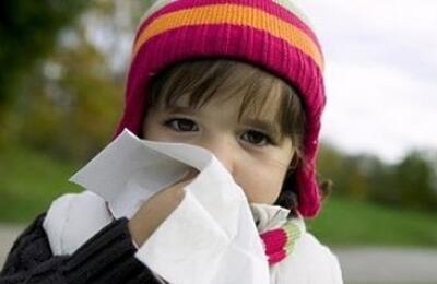 幼儿秋季流鼻血的治疗方法是什么