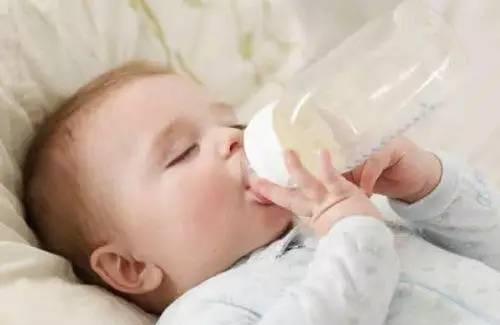 宝宝配方奶粉怎么选？一张图告诉你
