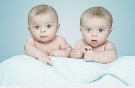 如果二胎来了一对双胞胎，还是男孩……
