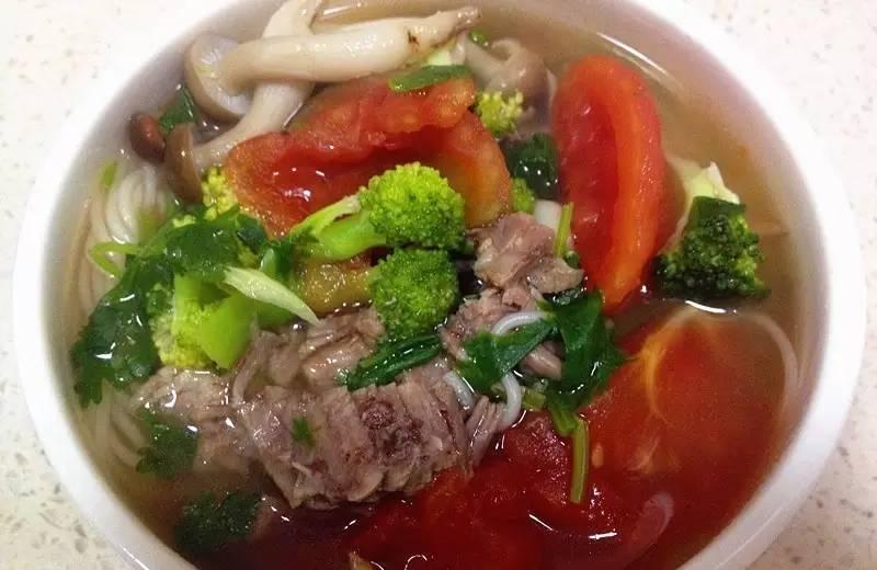 健康均衡面--西红柿牛腩面