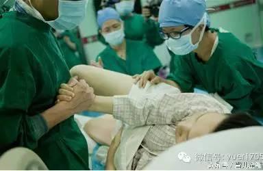 孕妇剖腹后肚子里却没有孩子，女性备孕为何会出现假怀孕？