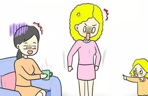 孩子的嘴巴就是个小喇叭