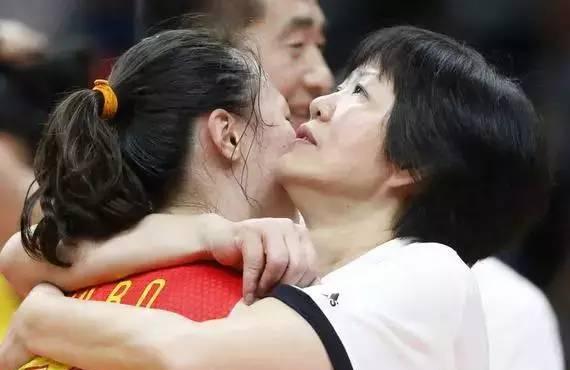 看女排夺冠后郎平的采访，如果用这样的态度对待婚姻和生活，也一定会收获幸福